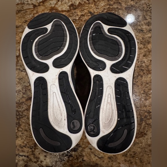 Lululemon women’s chargefeel 2 low workout shoe, size 9 - Picture 3 of 7